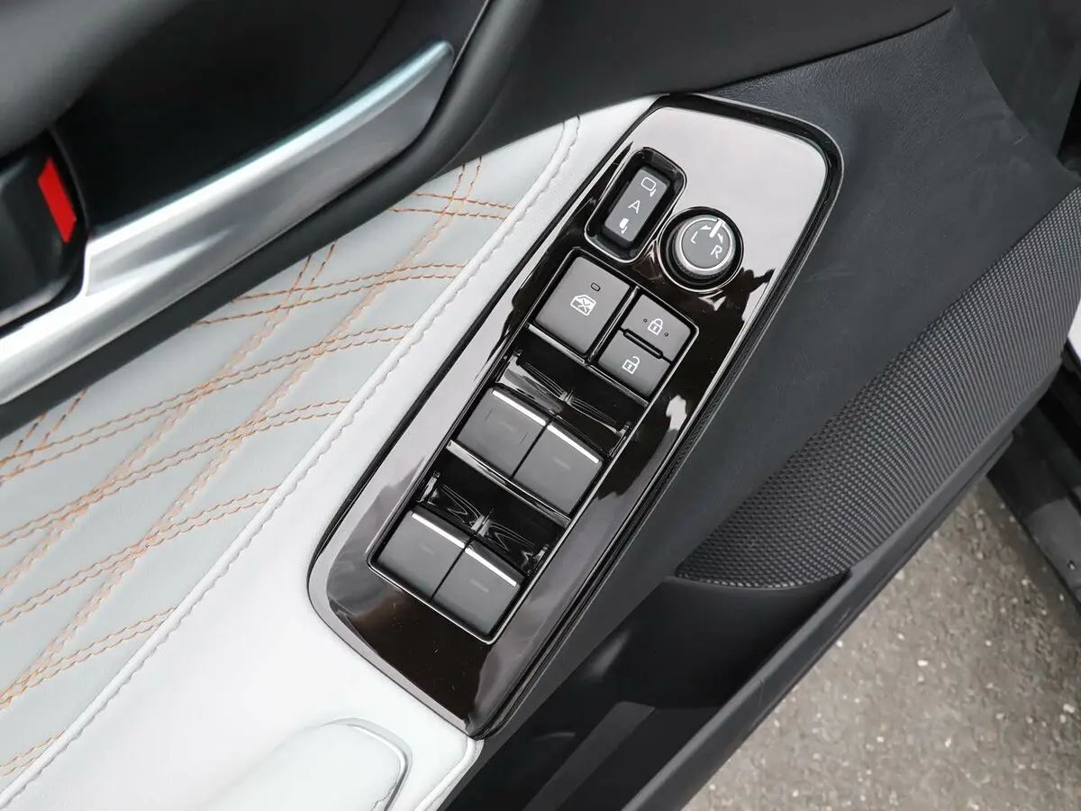 Toyota Avalon V Рестайлинг 2 Седан — фото 7