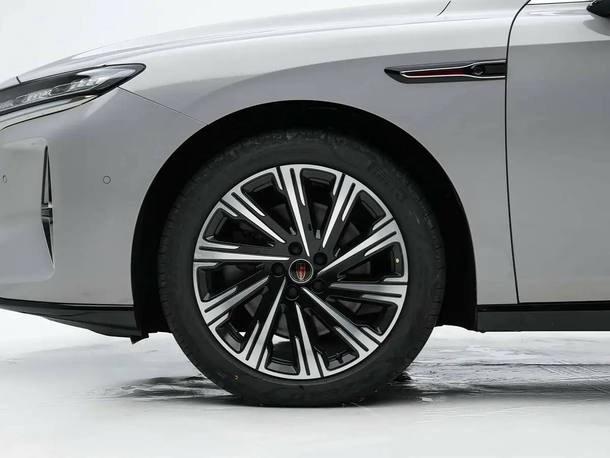 Hongqi H7 II Ресталйинг Седан — сүрөт 11