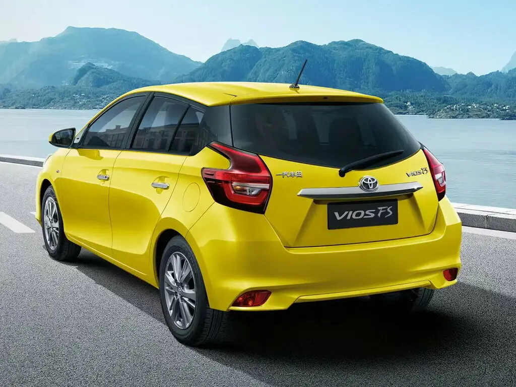 Toyota Vios III Рестайлинг Хэтчбек 5 дв. FS — фото 3
