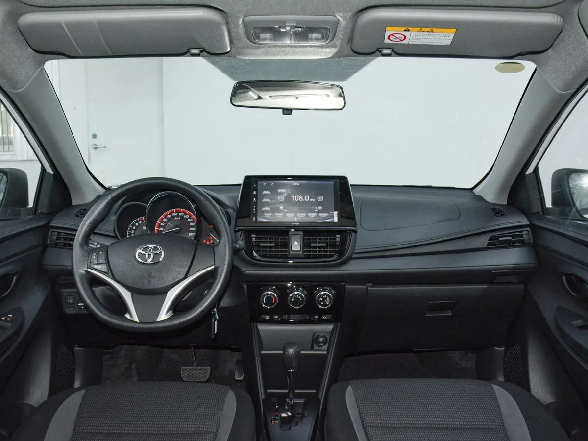 Toyota Vios III Рестайлинг Хэтчбек 5 дв. FS — фото 4