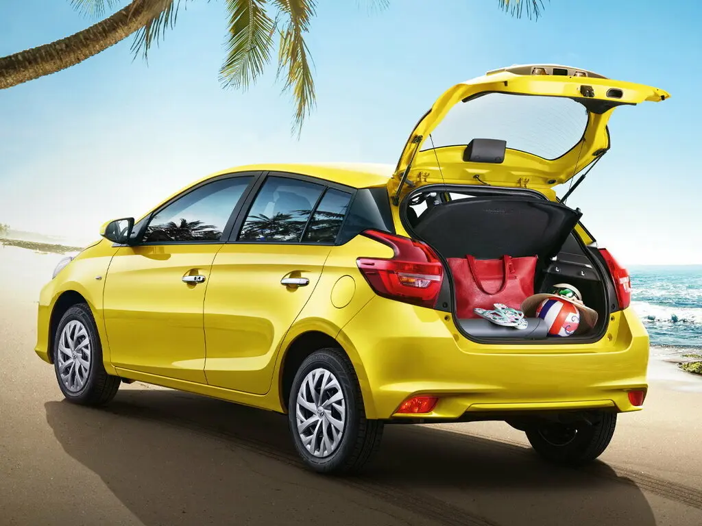 Toyota Vios III Рестайлинг Хэтчбек 5 дв. FS — фото 8