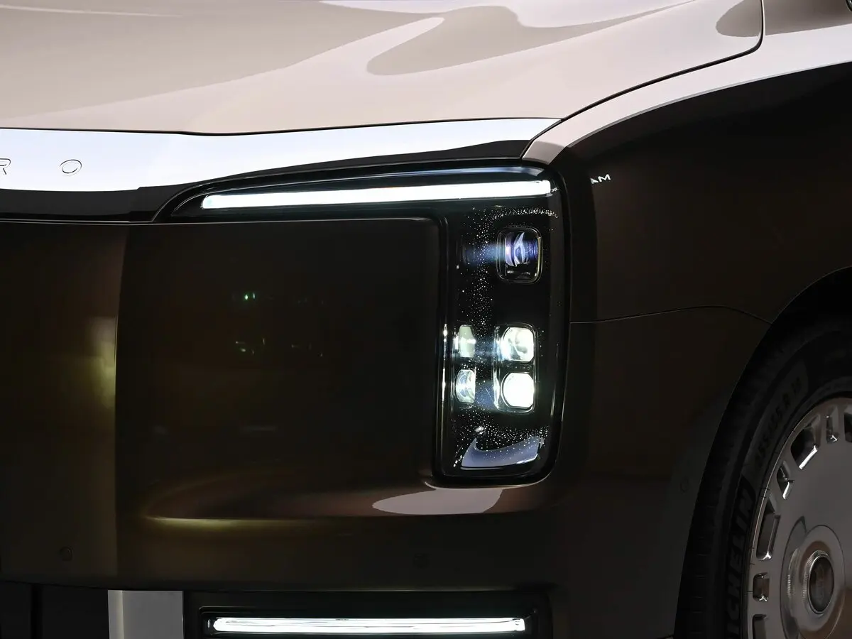 Maextro V 2026 – н.в. Минивэн V800 — сүрөт 17