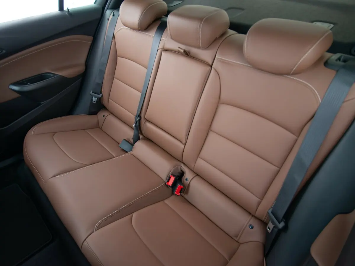 Chevrolet Cruze II Рестайлинг Седан — сүрөт 6