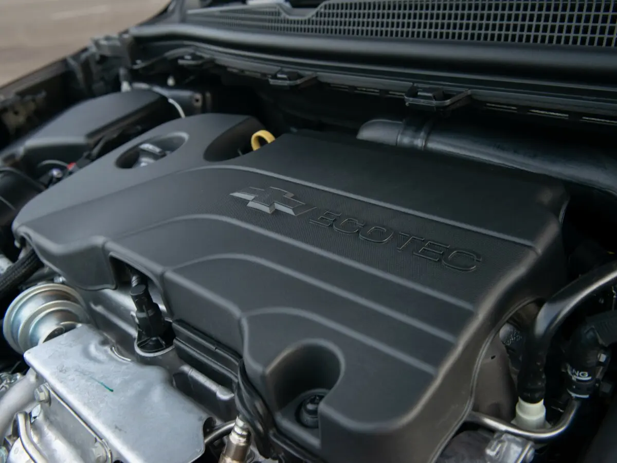 Chevrolet Cruze II Рестайлинг Хэтчбек 5 дв. — сүрөт 11
