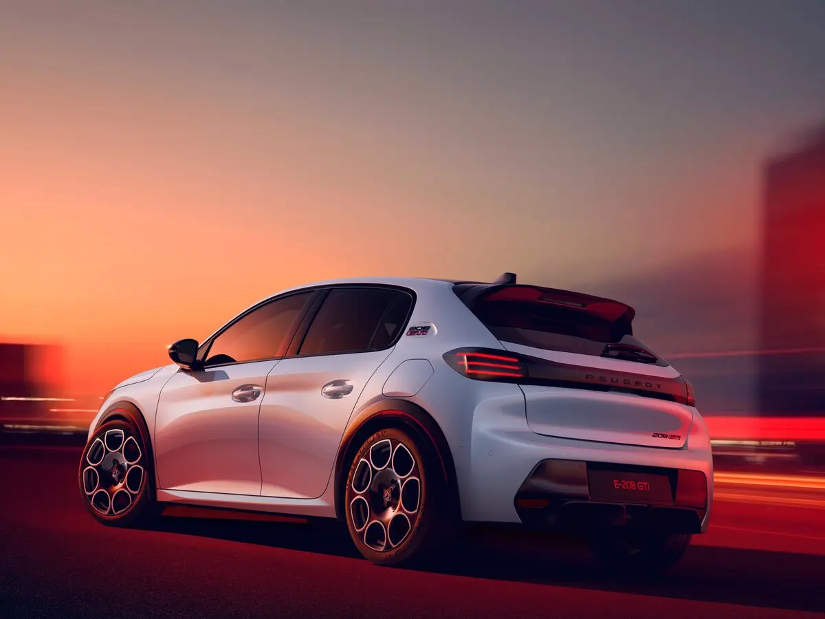 Peugeot 208 GTi II Хэтчбек 5 дв. — 照片 5