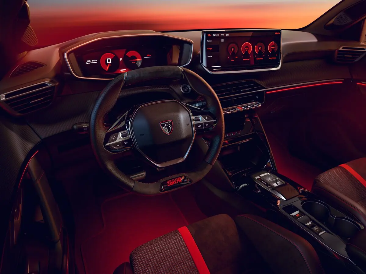 Peugeot 208 GTi II Хэтчбек 5 дв. — 照片 6