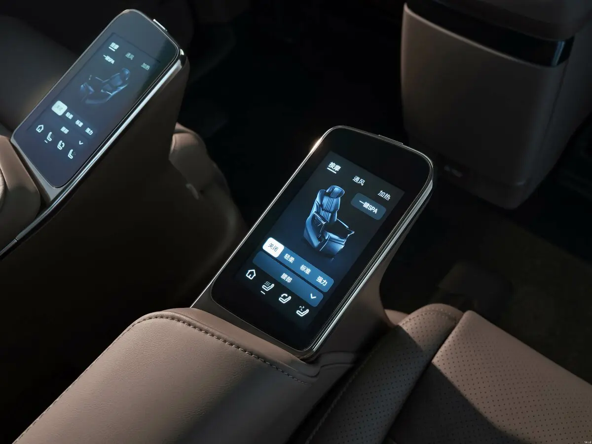 GAC Trumpchi M8 II Рестайлинг Минивэн — сүрөт 9