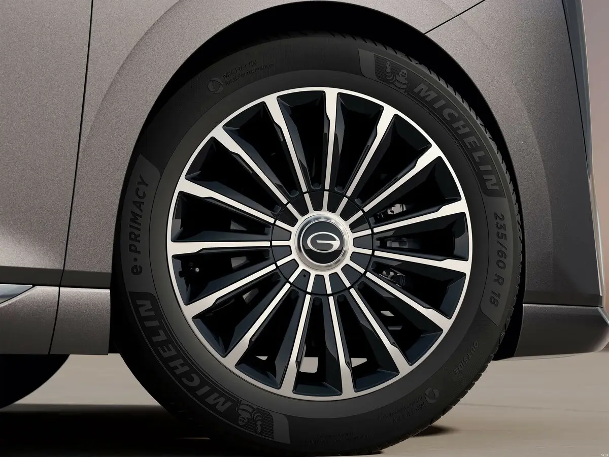 GAC Trumpchi M8 II Рестайлинг Минивэн — сүрөт 10