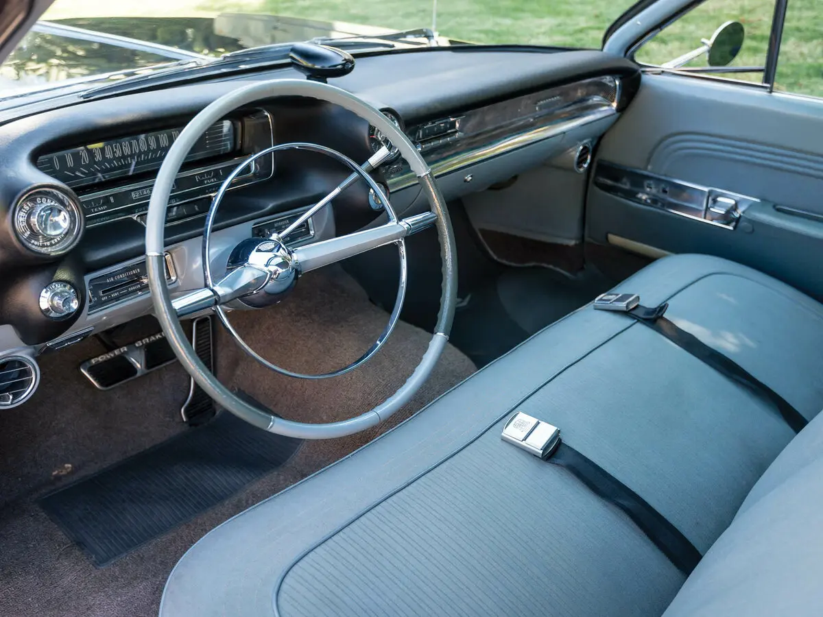 Cadillac Eldorado IV Седан-хардтоп Brougham — сүрөт 6