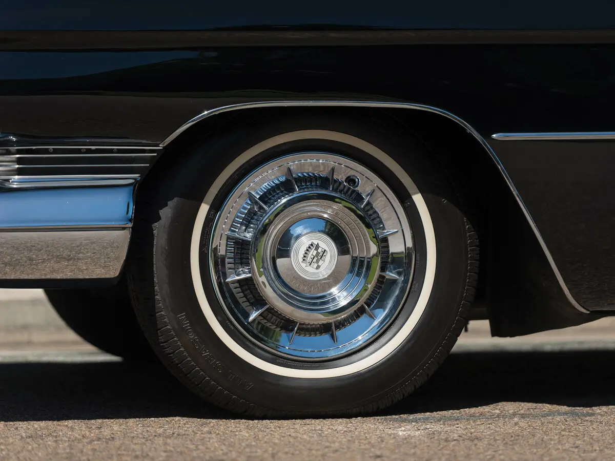 Cadillac Eldorado IV Седан-хардтоп Brougham — сүрөт 12
