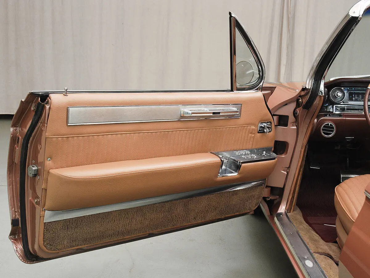 Cadillac Eldorado V Кабриолет Biarritz — photo 10