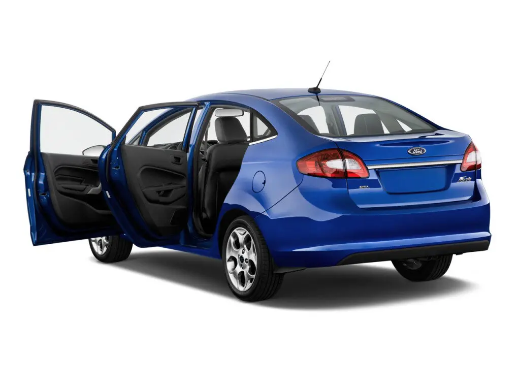 Ford Fiesta Mk6 Седан — photo 10