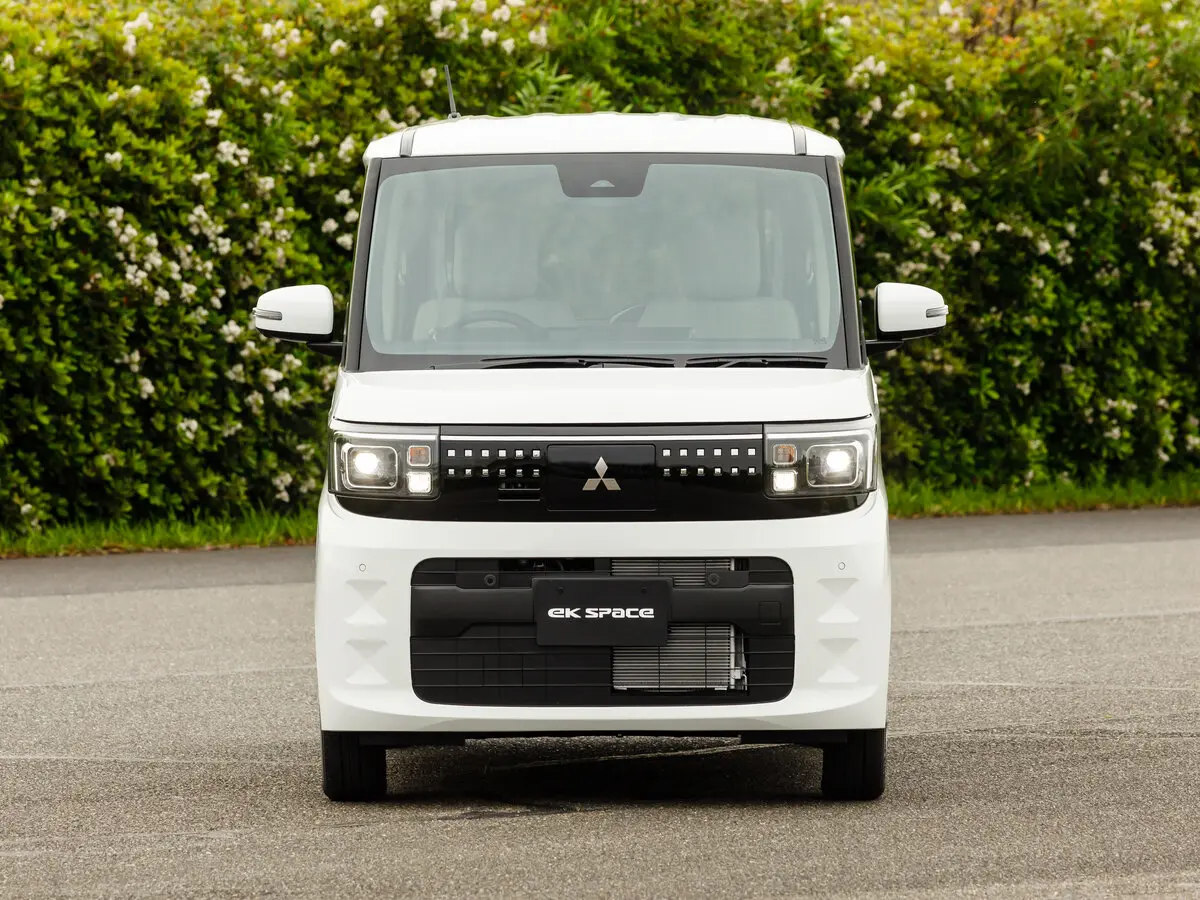 Mitsubishi eK Space III Микровэн — сүрөт 3