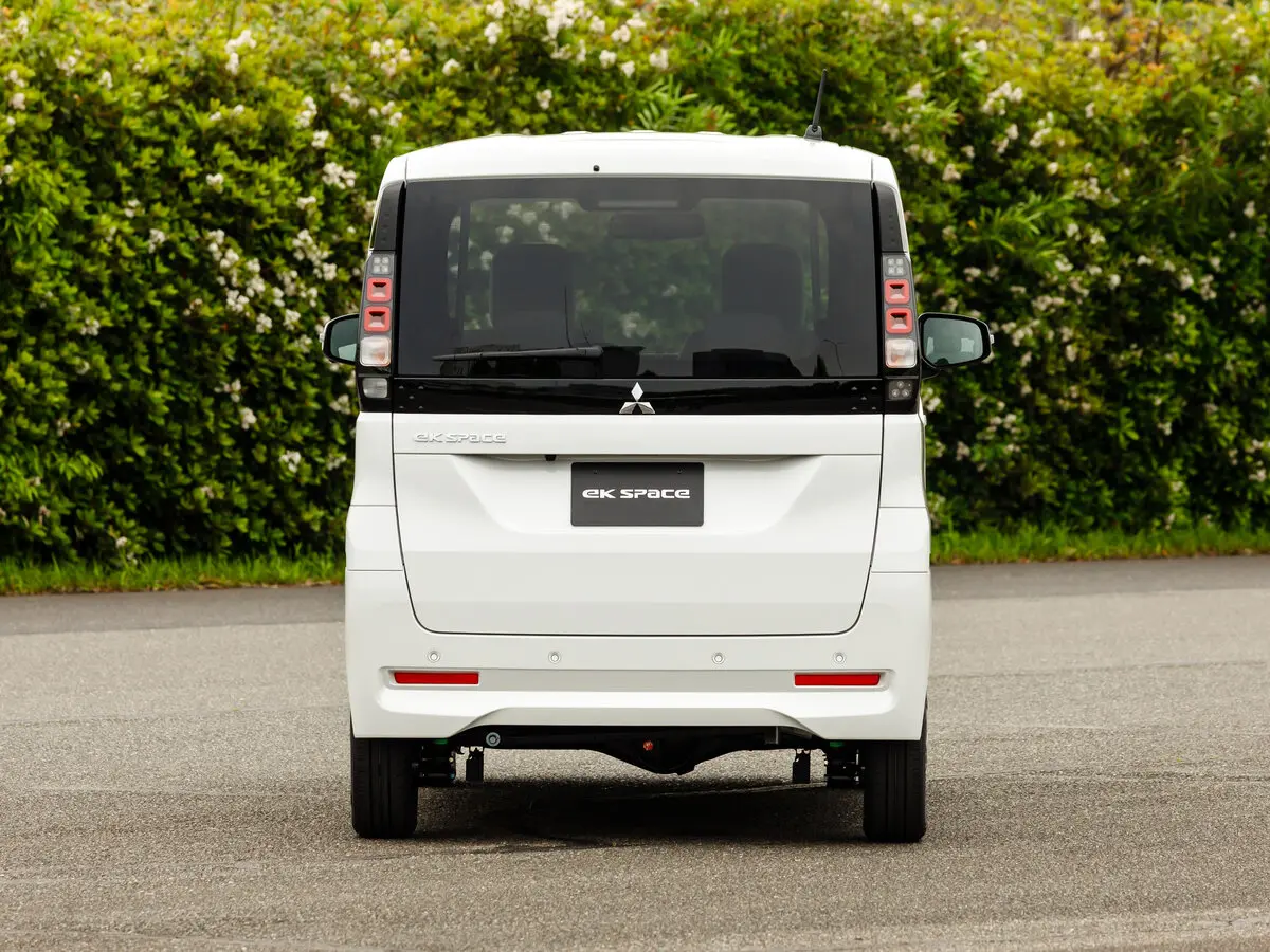 Mitsubishi eK Space III Микровэн — сүрөт 4