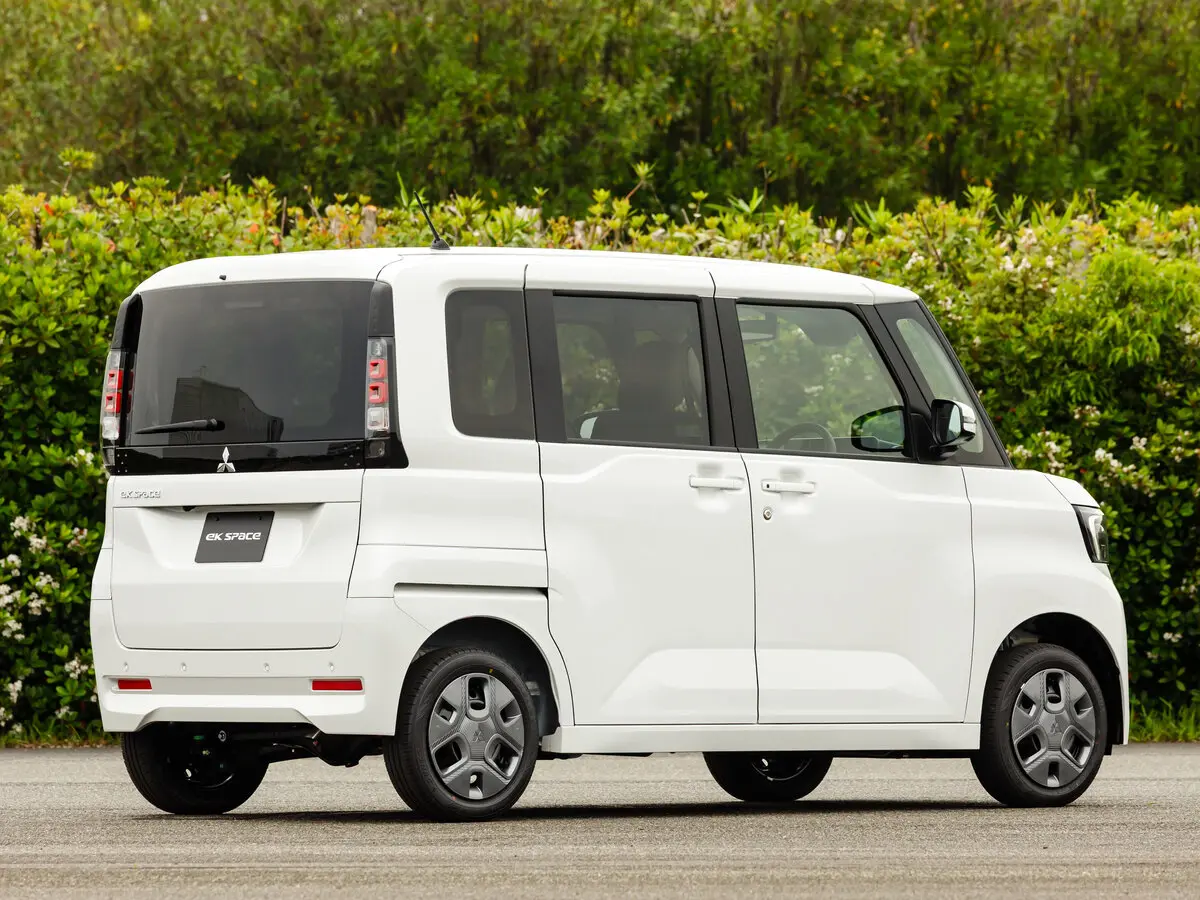 Mitsubishi eK Space III Микровэн — сүрөт 5