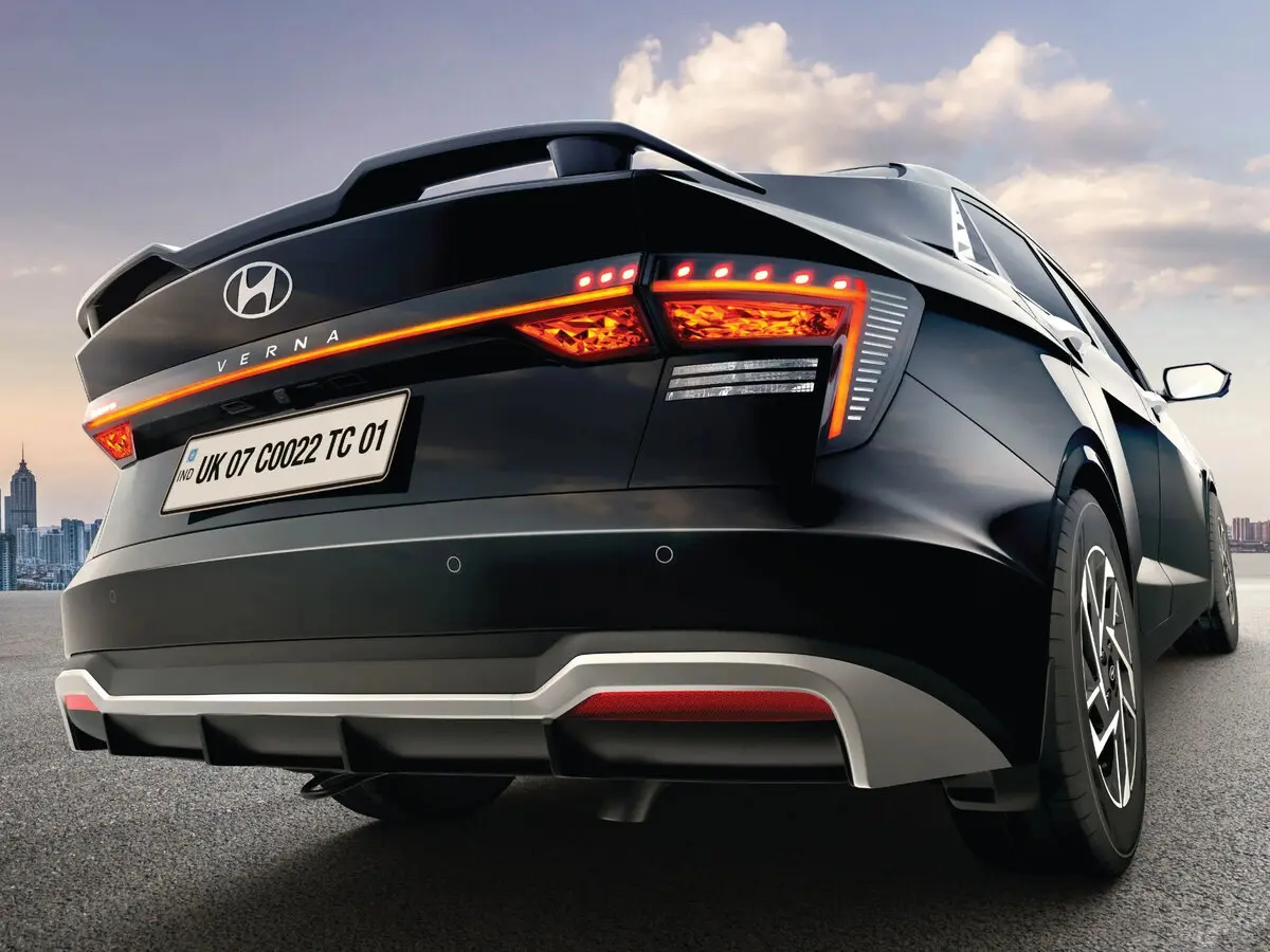 Hyundai Verna V Рестайлинг Седан — сүрөт 4