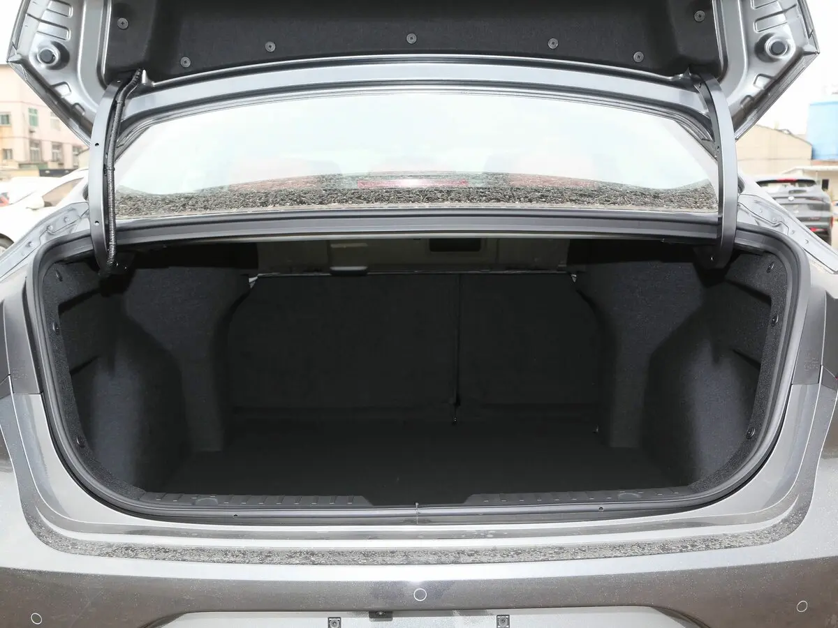 Changan Eado Plus I Рестайлинг Седан — сүрөт 15