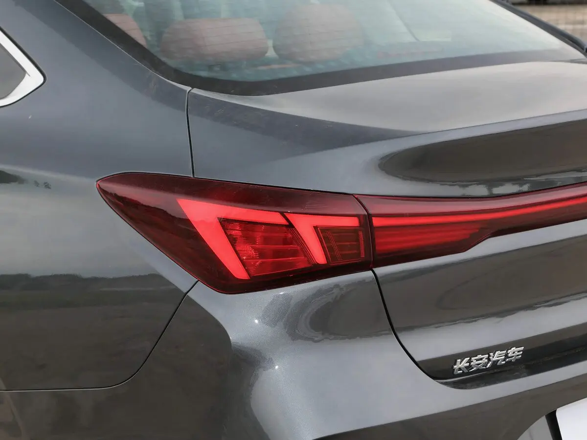 Changan Eado Plus I Рестайлинг Седан — сүрөт 18