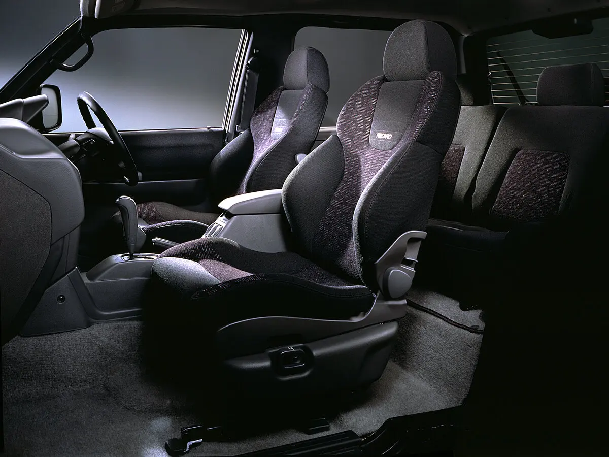 Mitsubishi Pajero II Рестайлинг Внедорожник 3 дв. Evolution — сүрөт 6