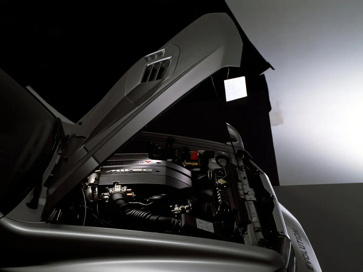 Mitsubishi Pajero II Рестайлинг Внедорожник 3 дв. Evolution — сүрөт 7