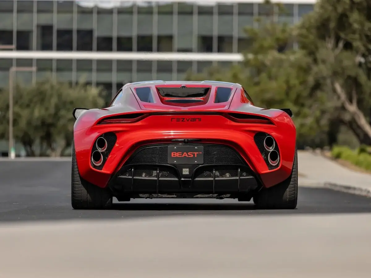 Rezvani Beast II Тарга — 照片 3