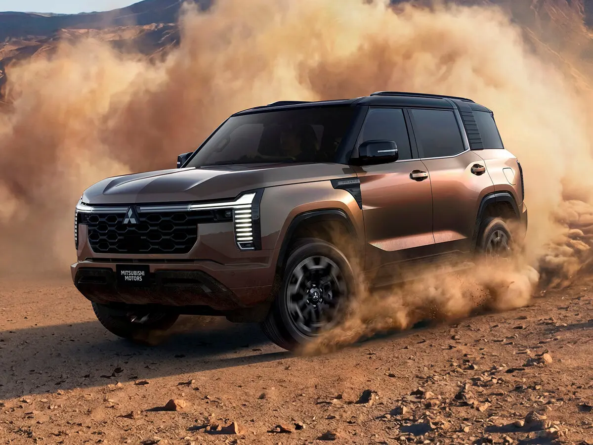 Mitsubishi Pajero V