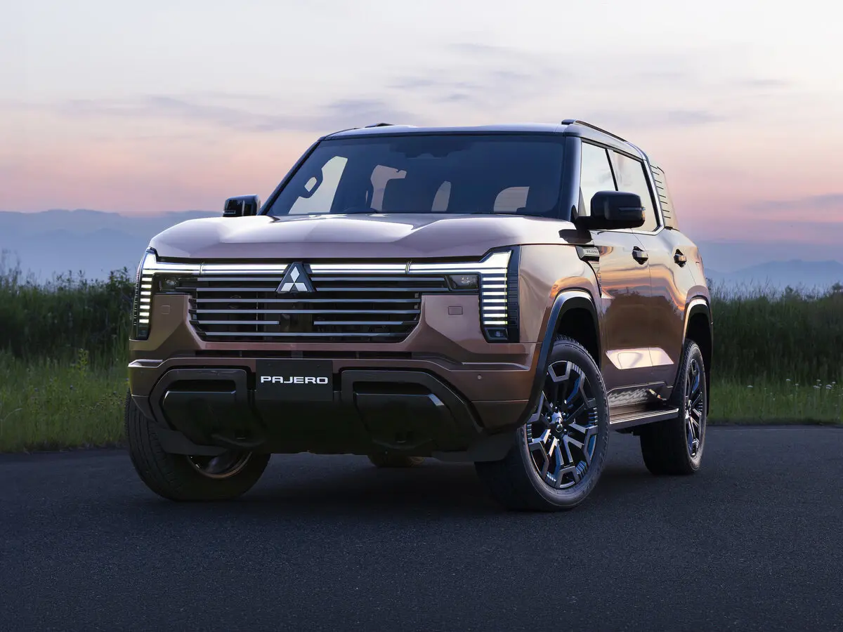 Mitsubishi Pajero V Внедорожник 5 дв. — сүрөт 2