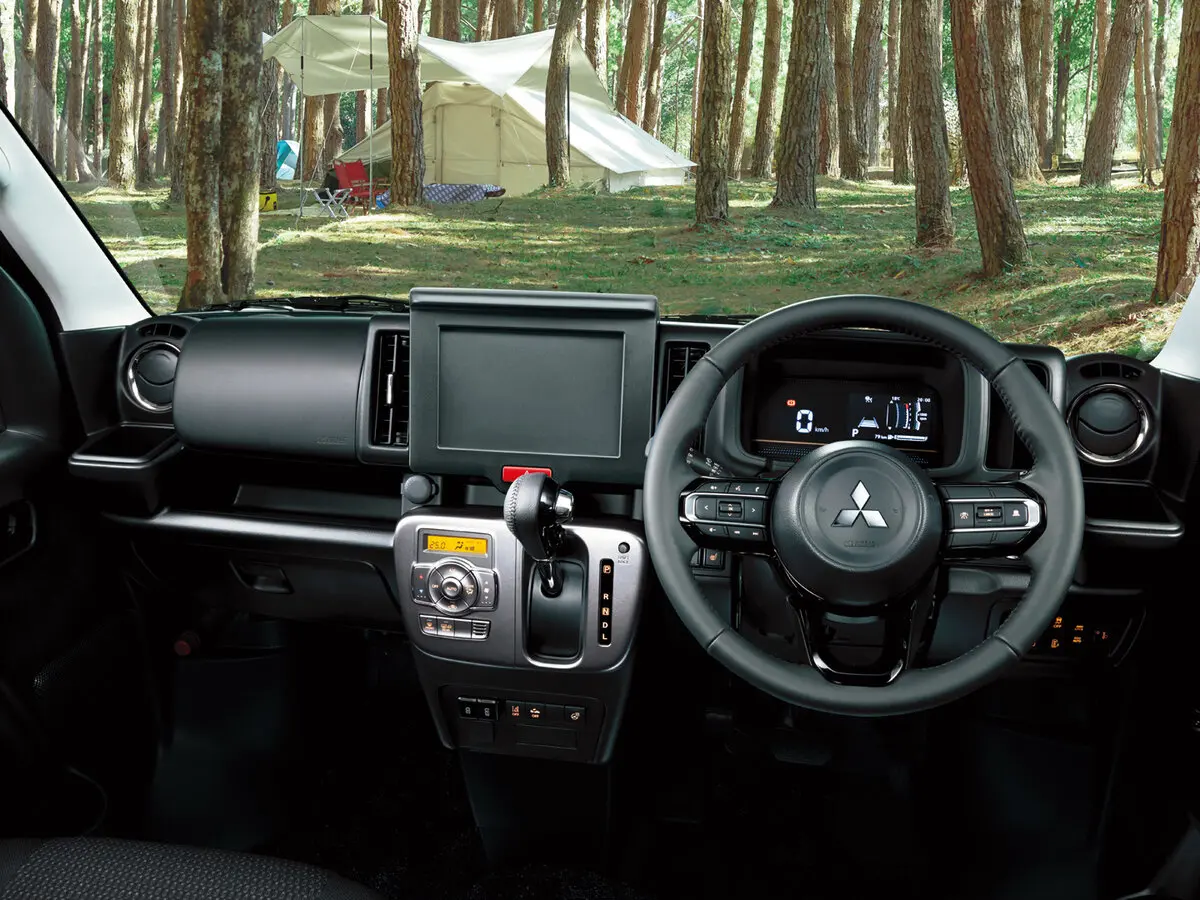 Mitsubishi Town Box III Рестайлинг Микровэн — сүрөт 2