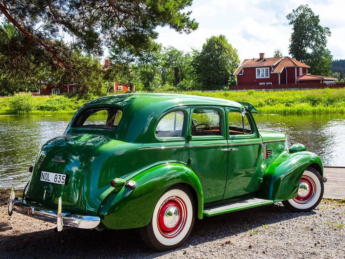 Pontiac Quality 115 1939 – 1939 Седан — photo 4
