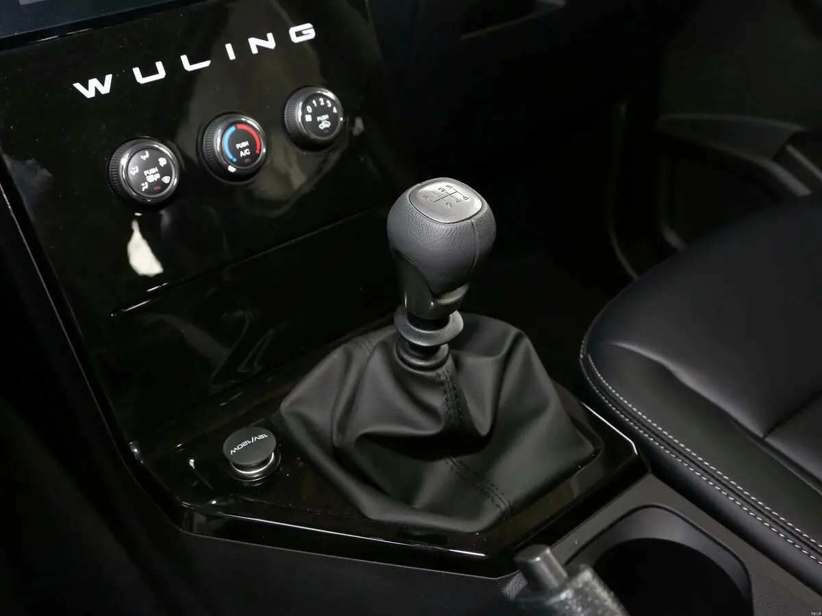 Wuling Journey 2021 – н.в. Минивэн — сүрөт 14