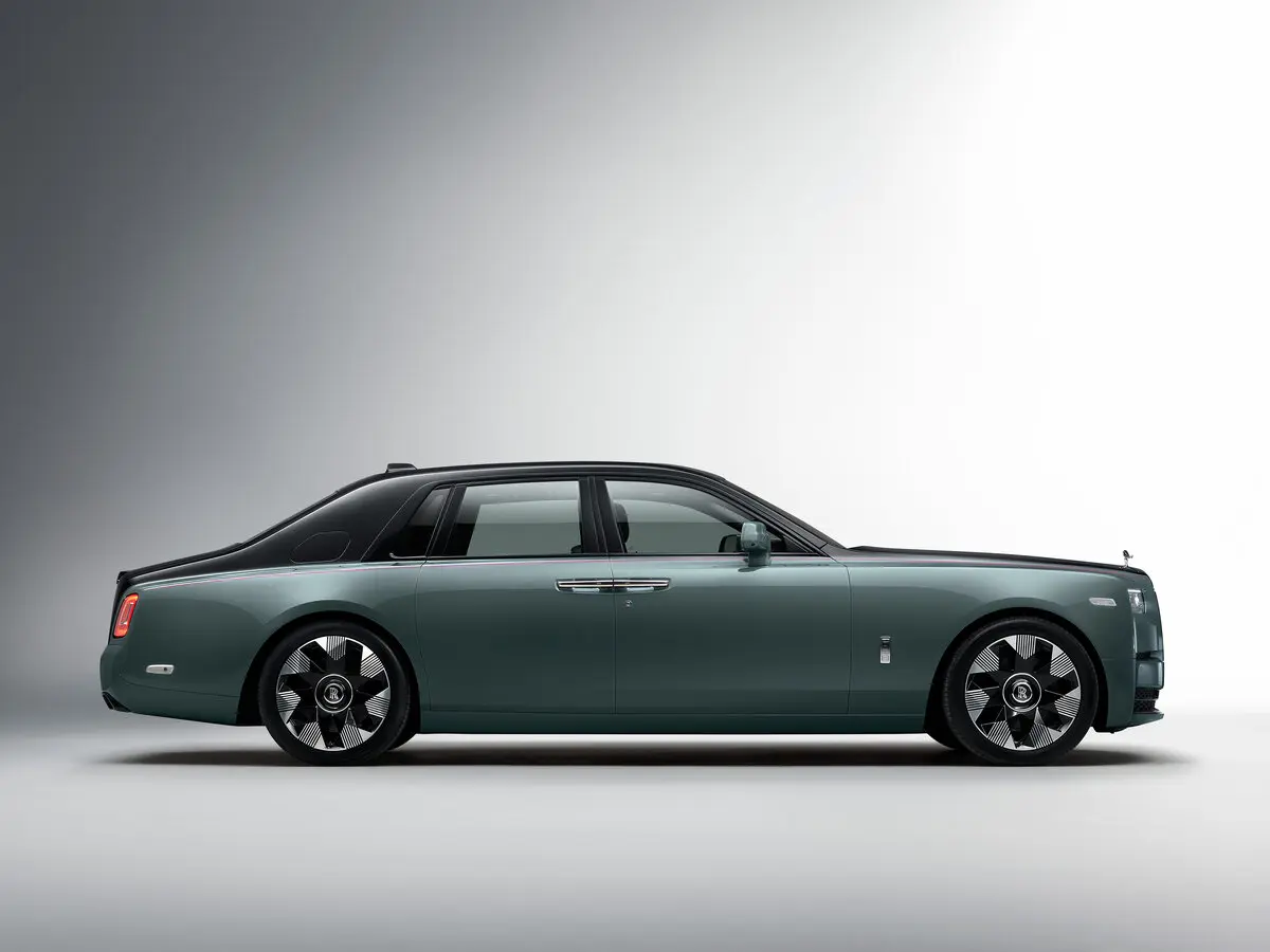 Rolls-Royce Phantom VIII Рестайлинг (Series II) Седан — photo 2