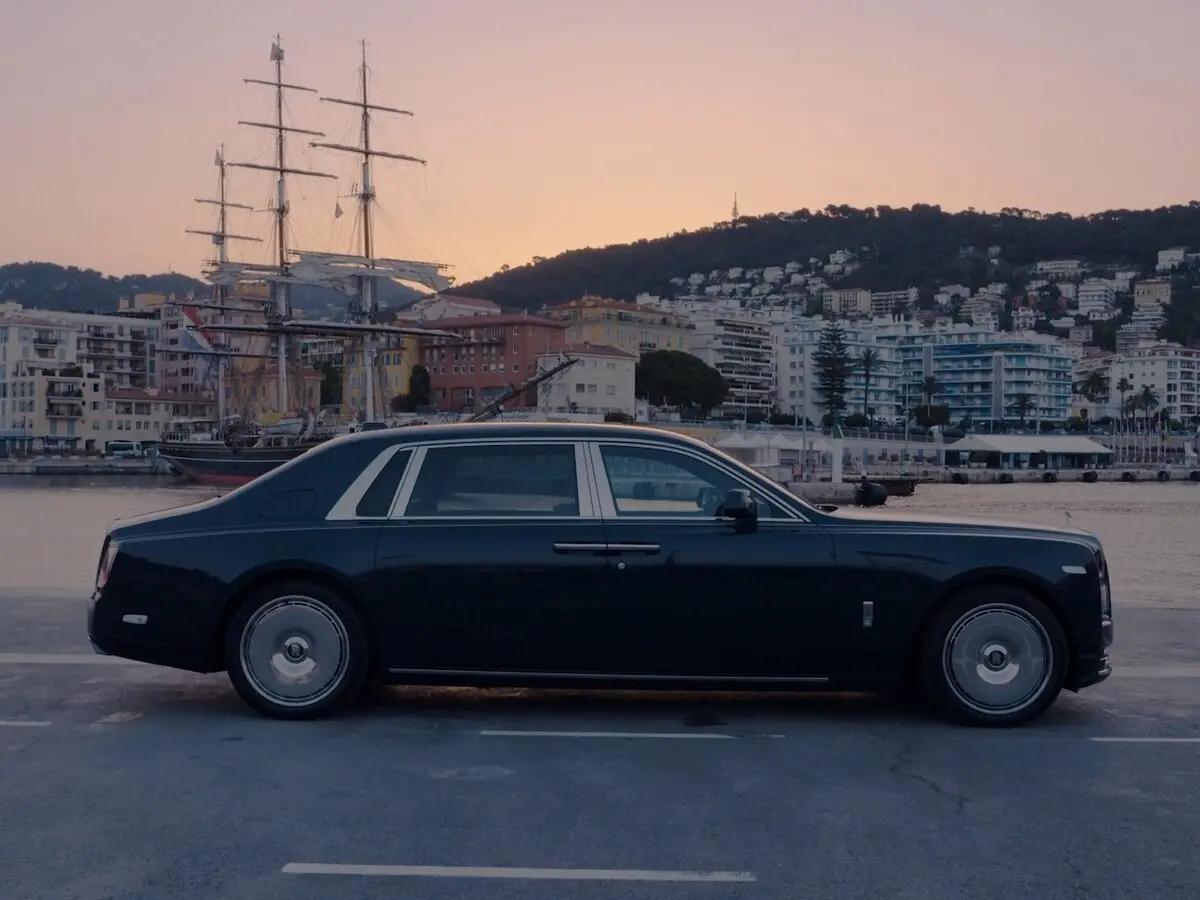 Rolls-Royce Phantom VIII Рестайлинг (Series II) Седан Extended — сүрөт 2