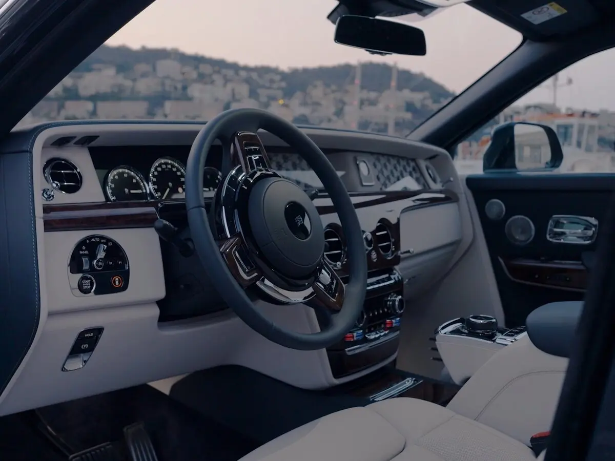 Rolls-Royce Phantom VIII Рестайлинг (Series II) Седан Extended — сүрөт 7