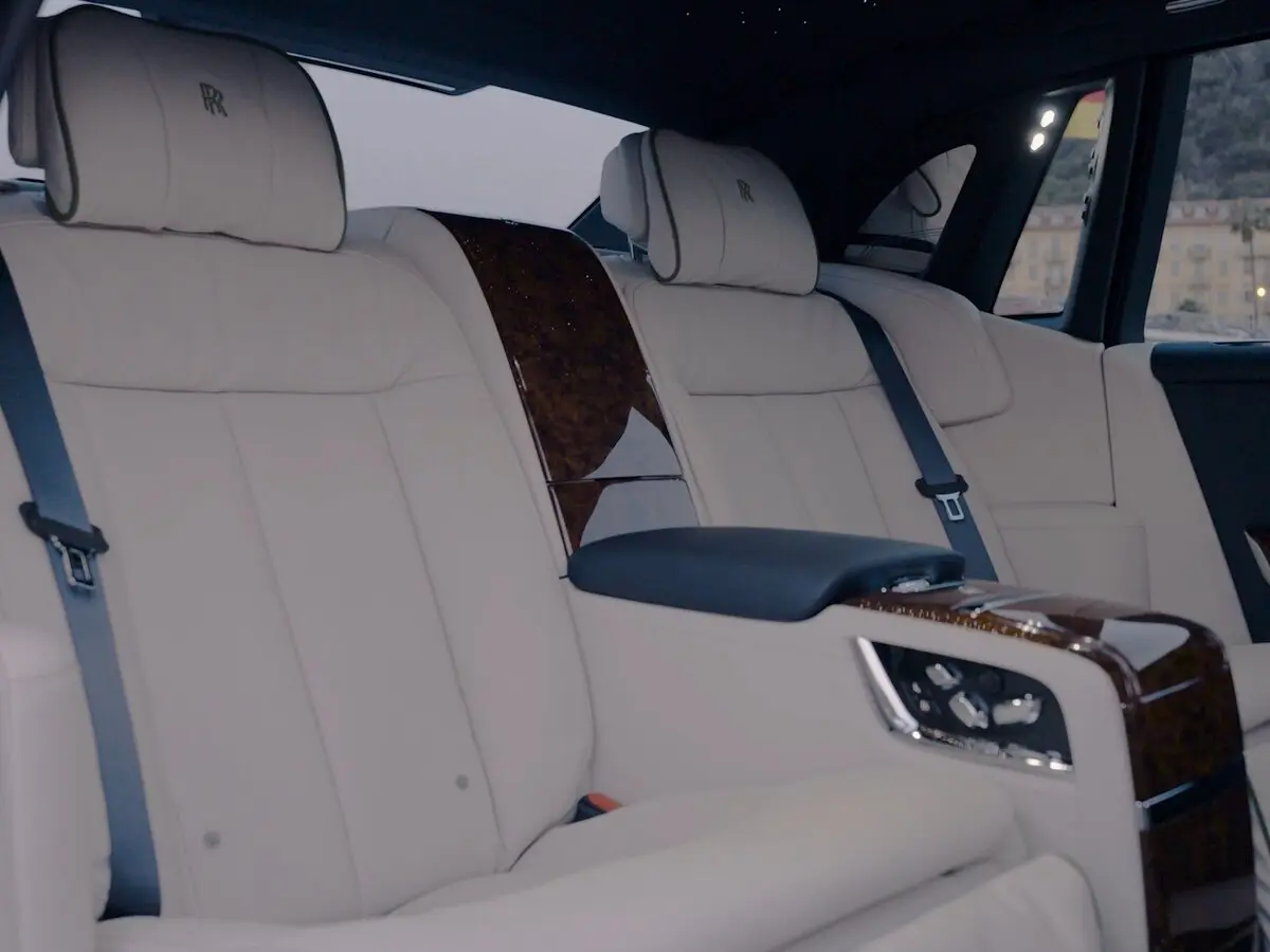 Rolls-Royce Phantom VIII Рестайлинг (Series II) Седан Extended — сүрөт 8