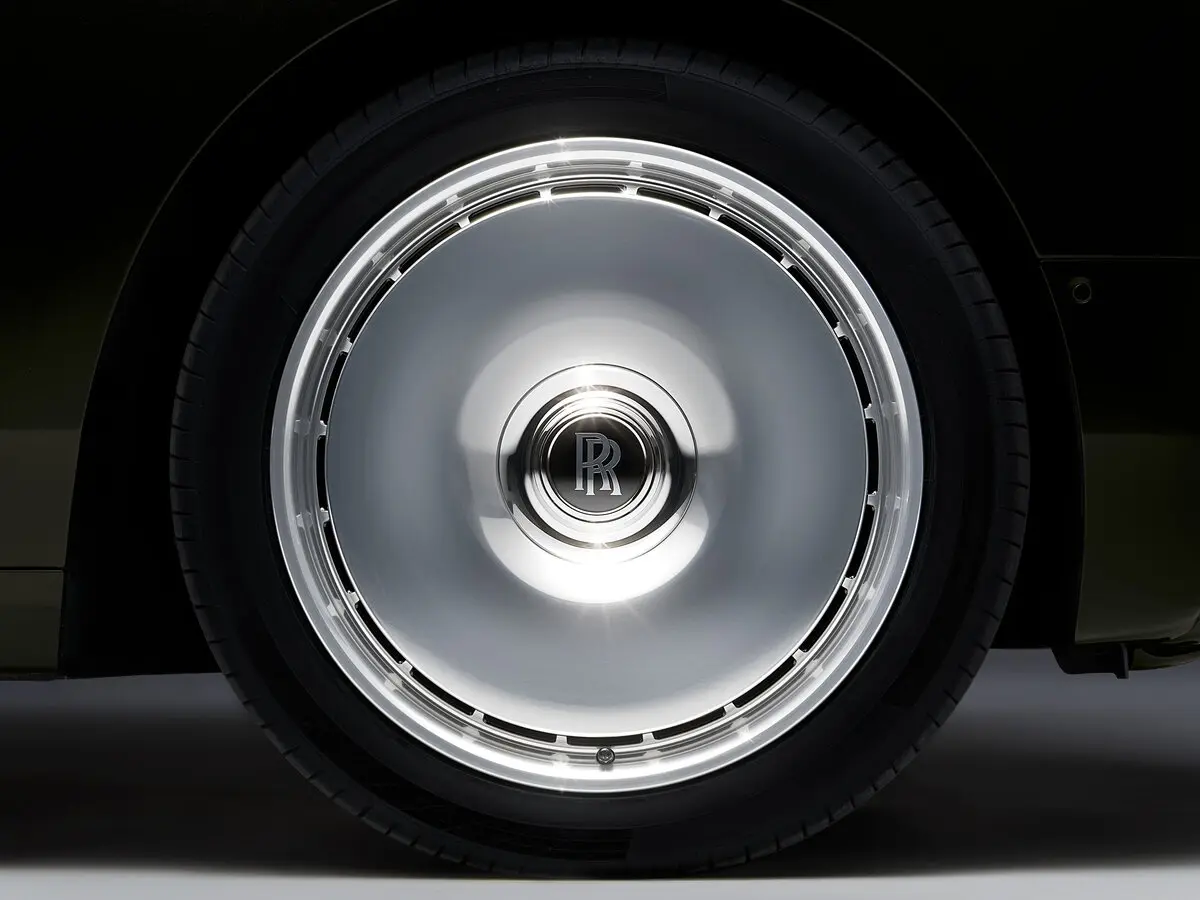 Rolls-Royce Phantom VIII Рестайлинг (Series II) Седан Extended — сүрөт 11