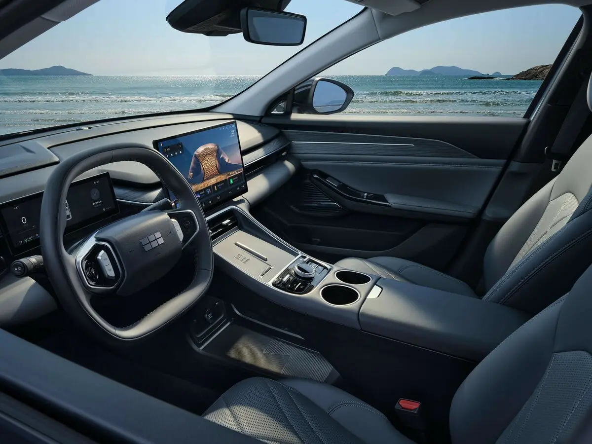 Geely Galaxy L6 I Рестайлинг Седан — сүрөт 4