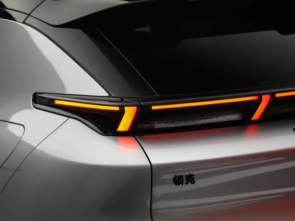 Lynk & Co 20 2026 – н.в. Внедорожник 5 дв. — сүрөт 17