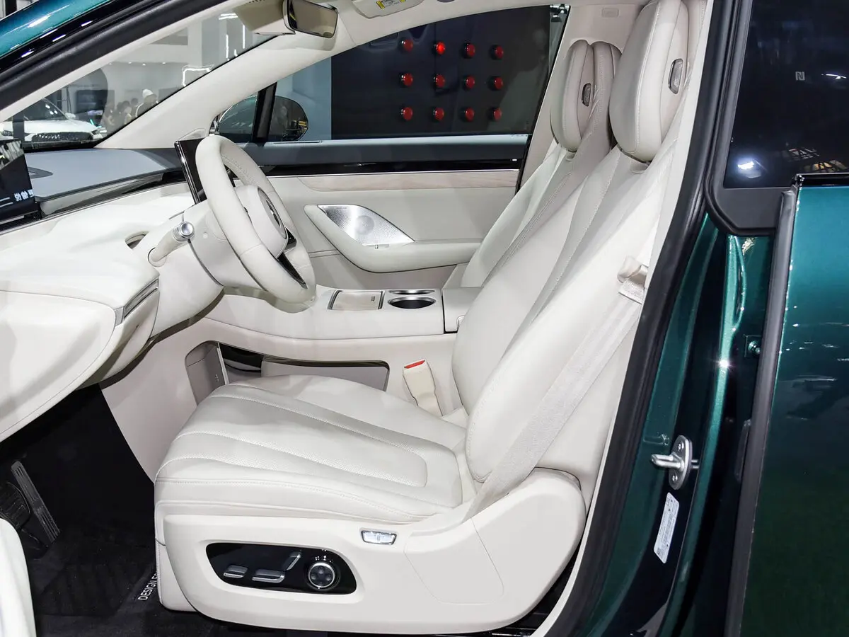 Luxeed R7 I Рестайлинг Внедорожник 5 дв. — сүрөт 8