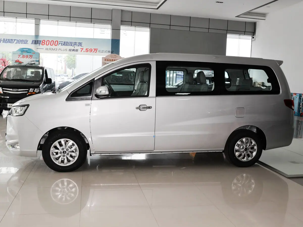 JAC M4 I Рестайлинг Минивэн — сүрөт 2