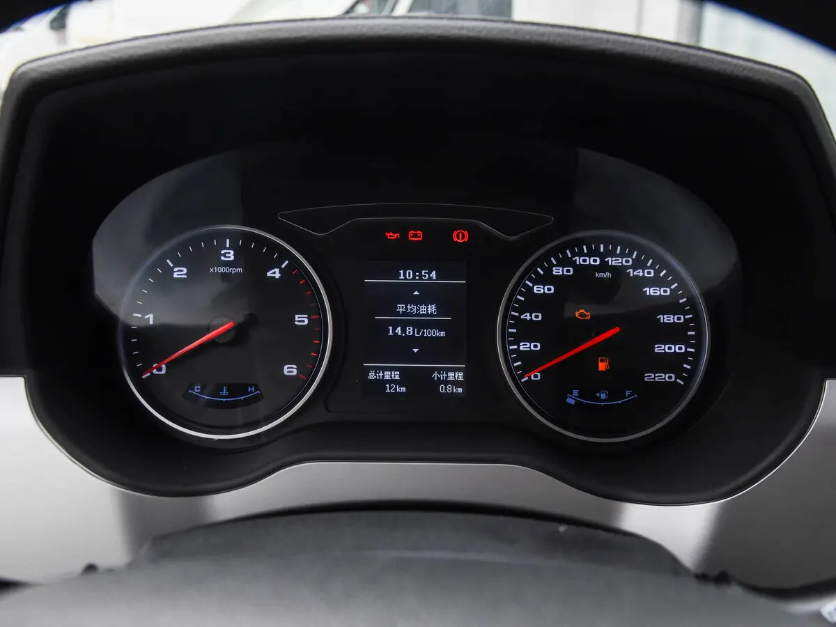 JAC M4 I Рестайлинг Минивэн — сүрөт 9