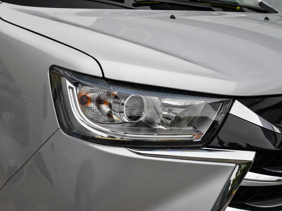 JAC M4 I Рестайлинг Минивэн — сүрөт 16