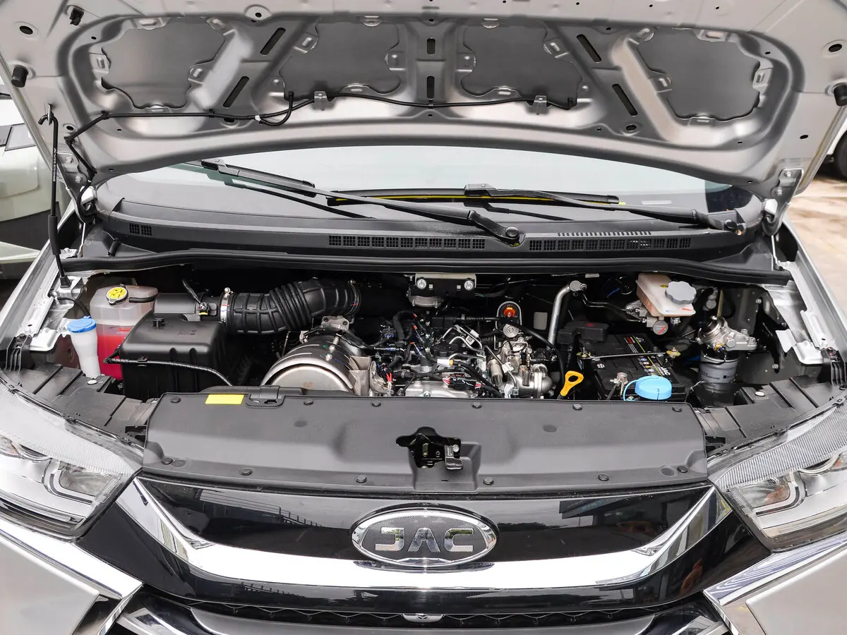 JAC M4 I Рестайлинг Минивэн — сүрөт 18