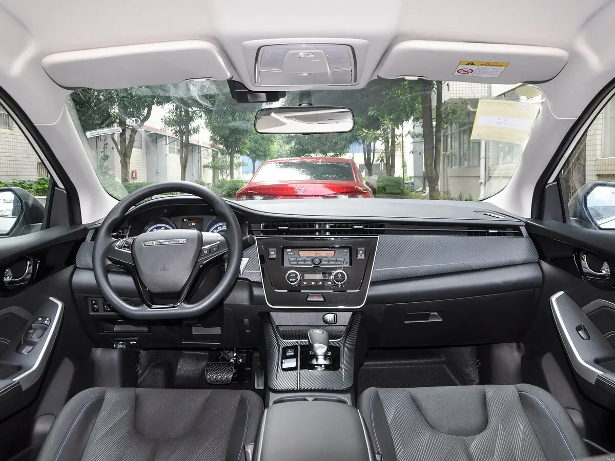 Venucia D60 Plus 2021 – н.в. Седан EV — сүрөт 6