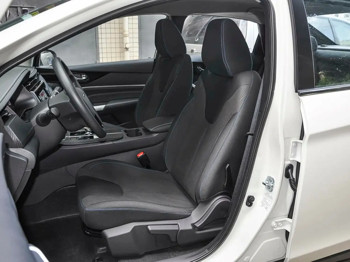 Venucia D60 Plus 2021 – н.в. Седан EV — сүрөт 7