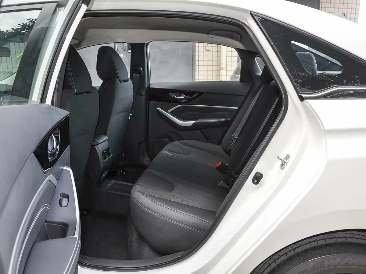 Venucia D60 Plus 2021 – н.в. Седан EV — сүрөт 10