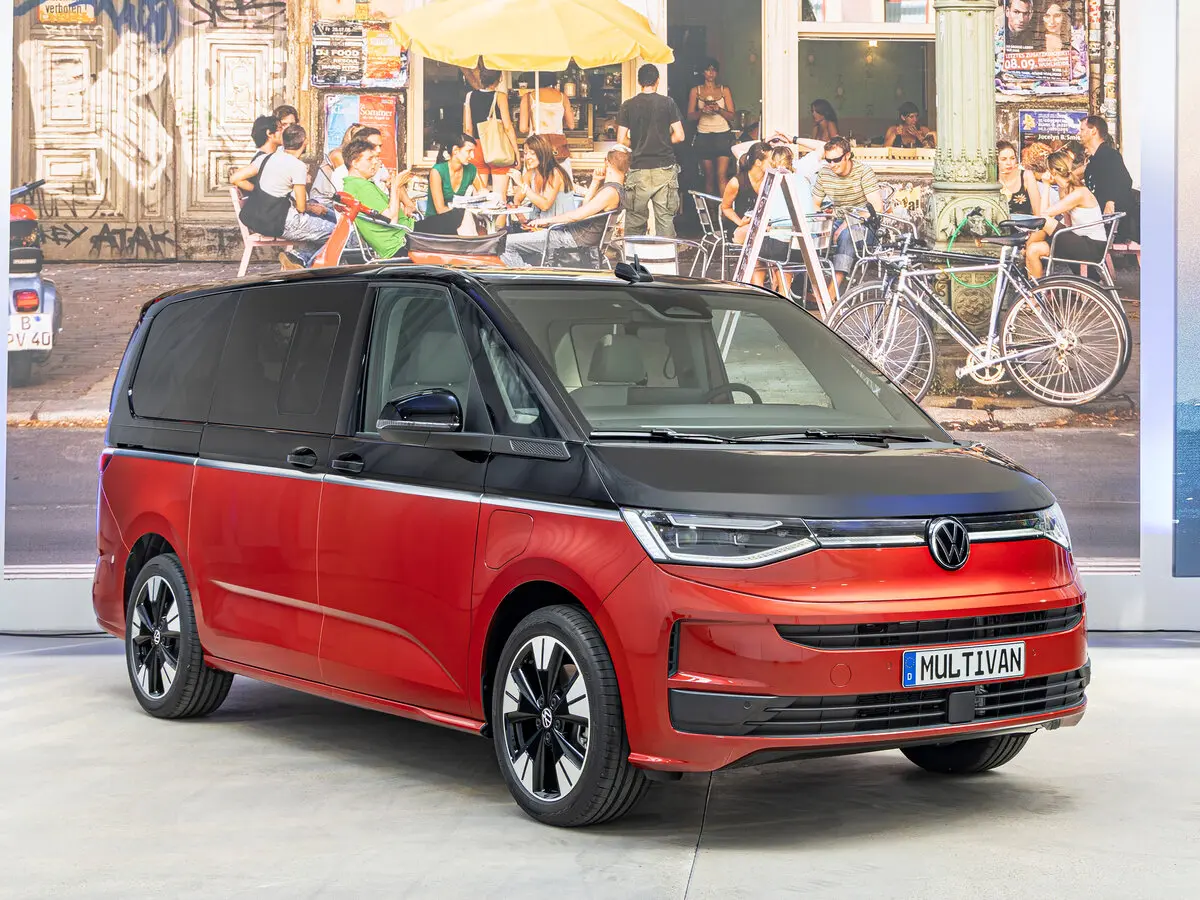 Volkswagen Multivan T7 Рестайлинг Минивэн Long