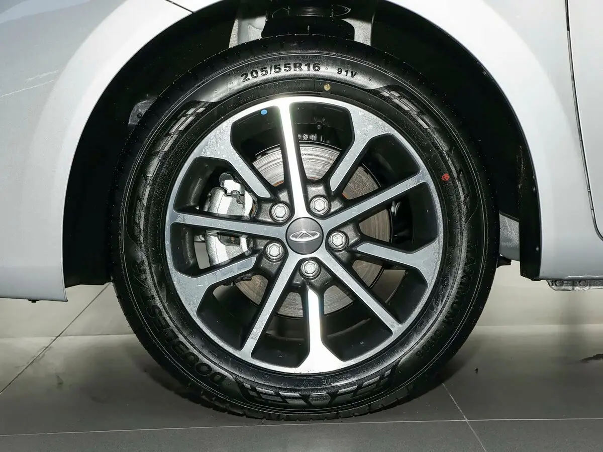 Chery Arrizo 5 I Рестайлинг Седан — 照片 14