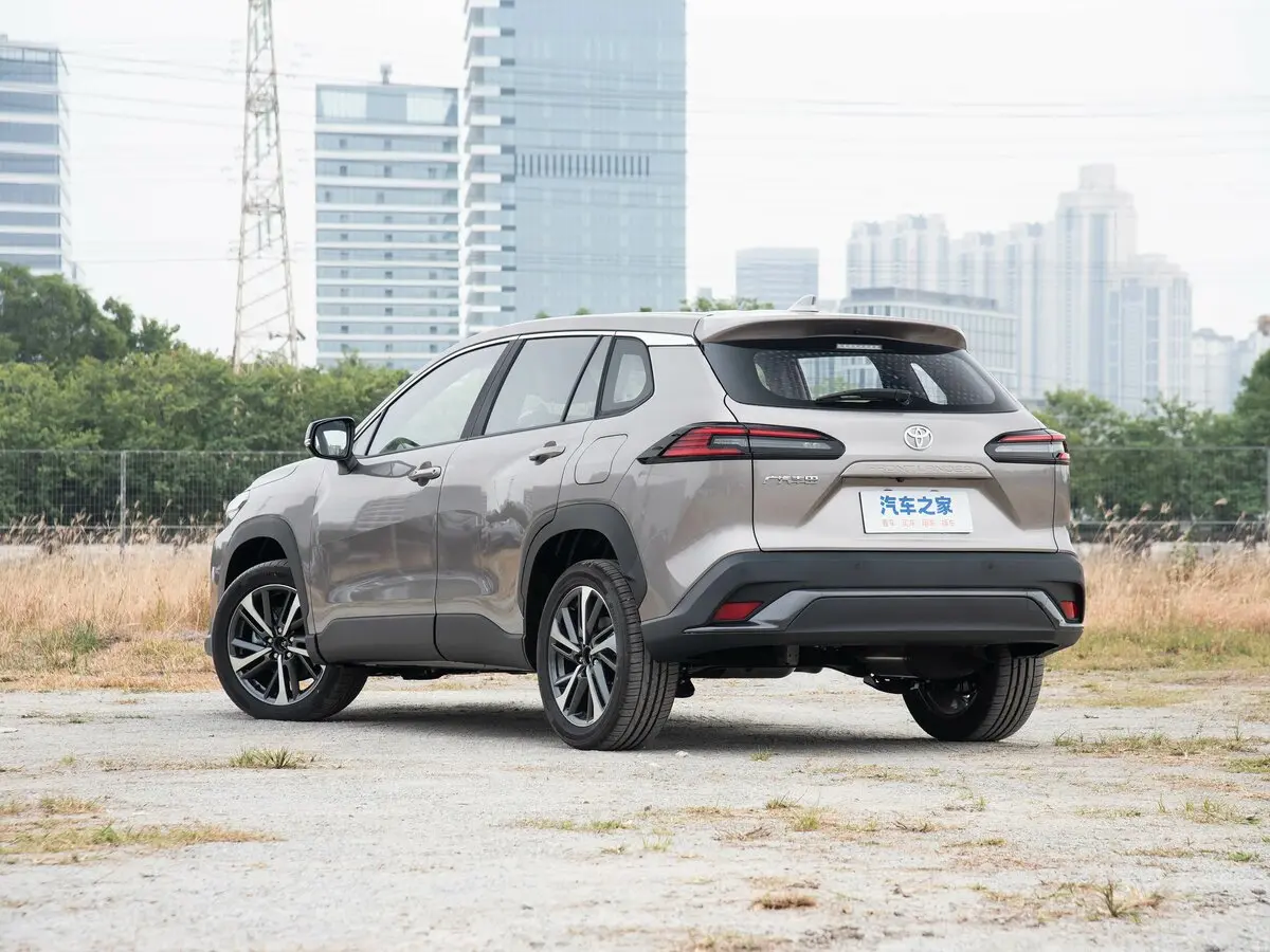 Toyota Frontlander I Рестайлинг Внедорожник 5 дв. — фото 5