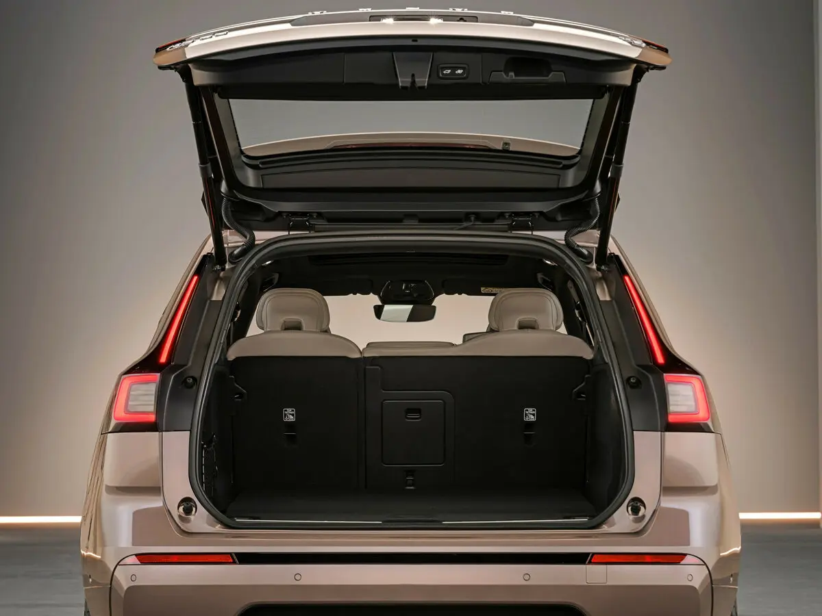 Volvo XC60 II Рестайлинг 3 Внедорожник 5 дв. — сүрөт 13