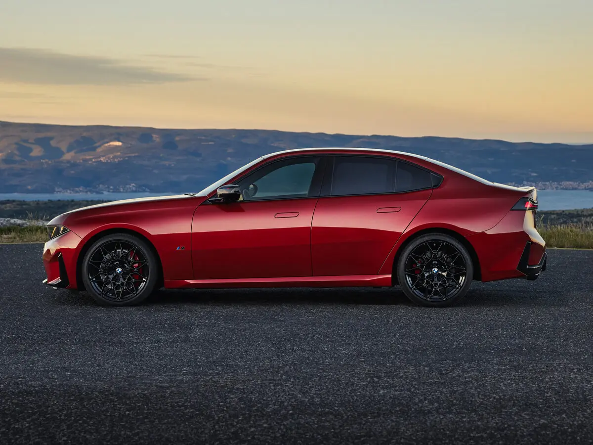 BMW 3 серии VIII (G5x) Седан — сүрөт 2